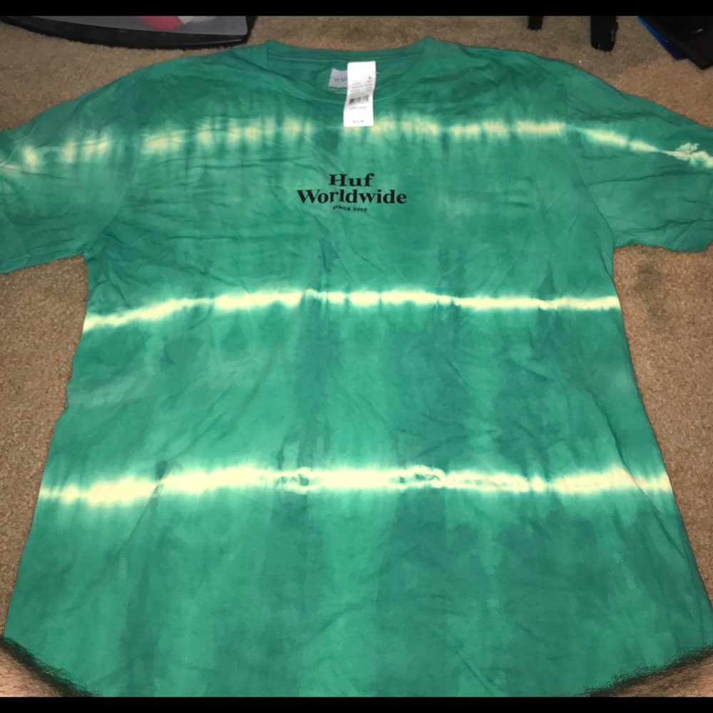 HUF T-SHIRT LARGE